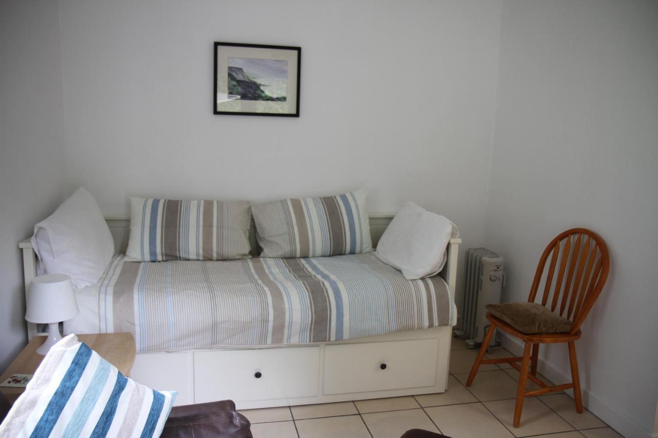 Freshwater Bay Holiday Cottages Pembroke Exteriör bild