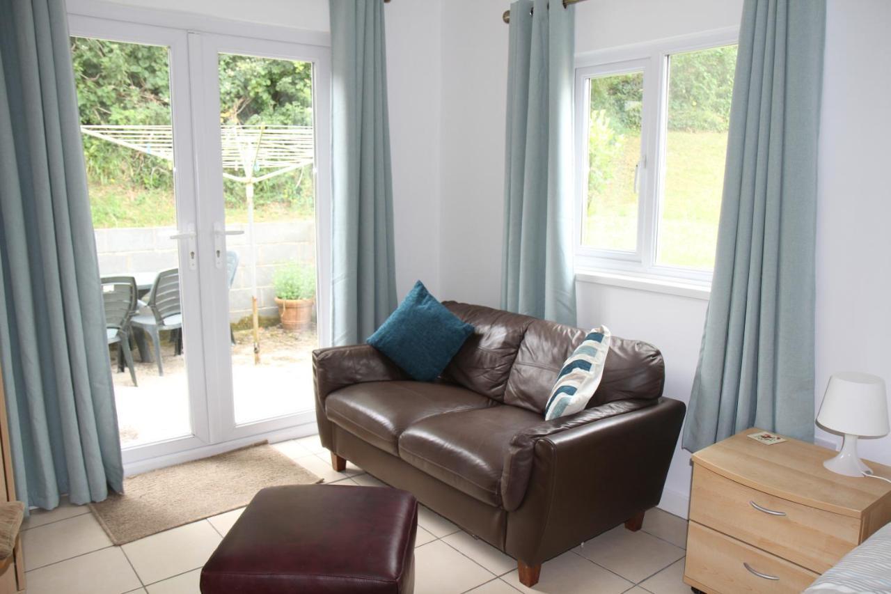 Freshwater Bay Holiday Cottages Pembroke Exteriör bild