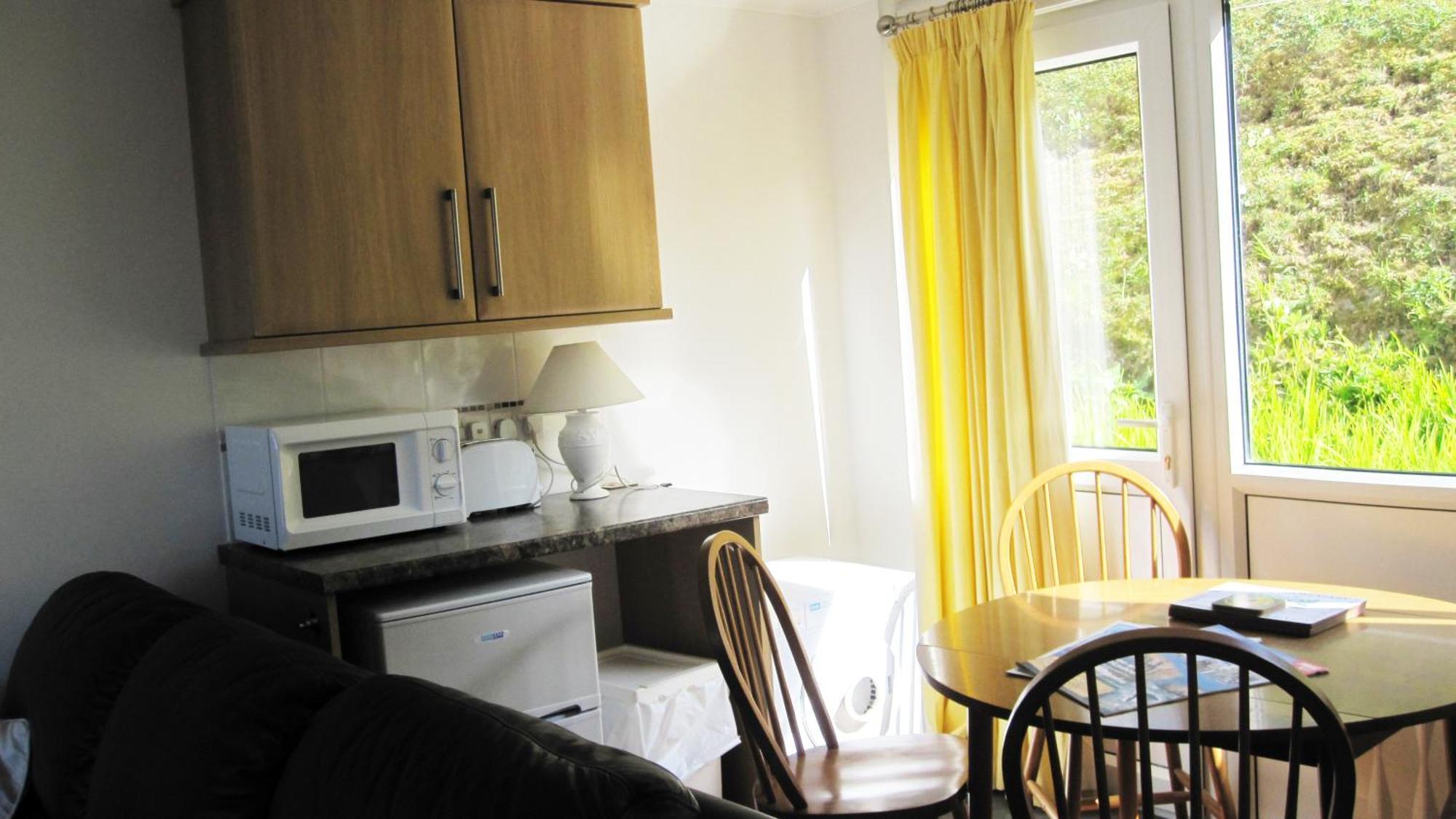 Freshwater Bay Holiday Cottages Pembroke Rum bild
