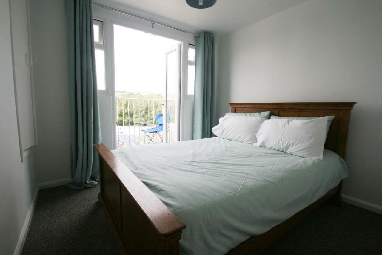 Freshwater Bay Holiday Cottages Pembroke Exteriör bild